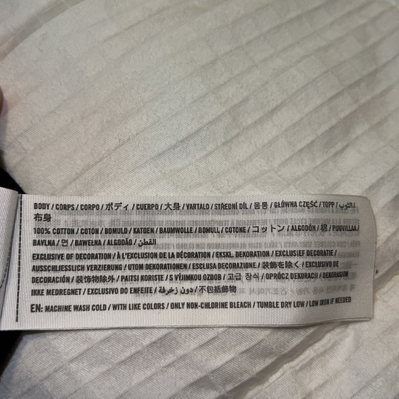 NWT Abercrombie & Fitch tee - Picture 5 of 5